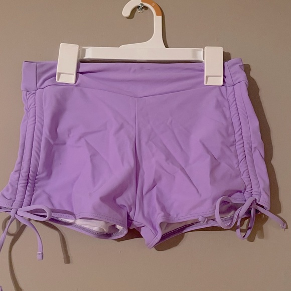 NWT Two Sets!!! Flowers Womens 2 Piece Bathing Suit with Shorts 💕 - Picture 6 of 9